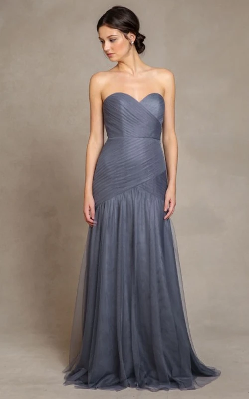 A-Linien-Brautjungfernkleid aus Tüll mit gekreuzten Trägern und herzförmigem Ausschnitt, lang und ärmellos
