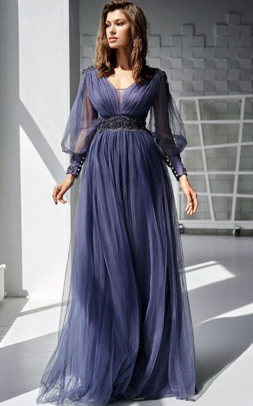 Vestido de madre vintage de tul largo hasta el suelo con escote en V, corte en A, con abalorios y fajín.
