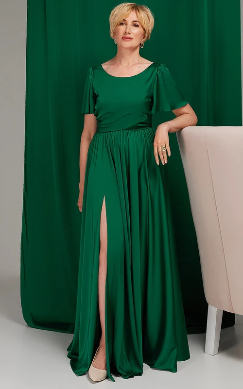 Elegantes, bodenlanges A-Linien-Kleid aus Satin mit U-Boot-Ausschnitt, tiefem V-Ausschnitt am Rücken und Schlitz vorne – perfekt für die Mutter der Braut.