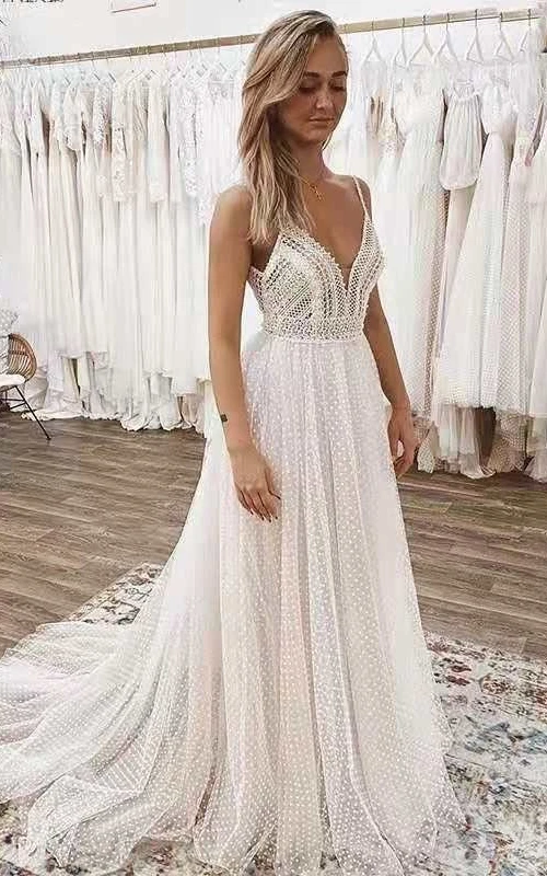 Spitzen-Spaghetti-Strandkleid im Empire-Stil, elegantes Empire-A-Linien-Brautkleid