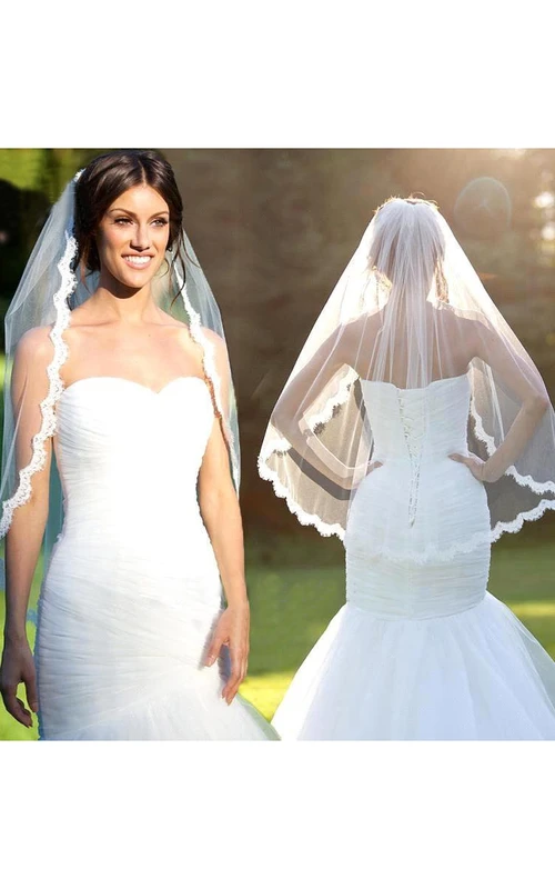 Voile de mariée court rétro en dentelle souple avec appliques