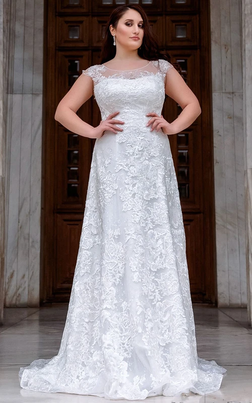 Modernes, kurzärmeliges Brautkleid in A-Linie mit Spitze und Applikationen, mit Hofschleppe