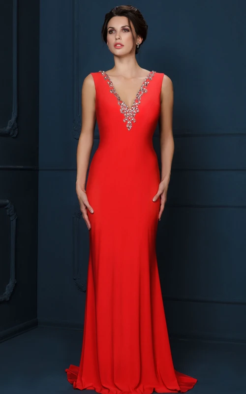 Vestido de noche largo de jersey sin mangas con escote en V y detalles de cuentas
