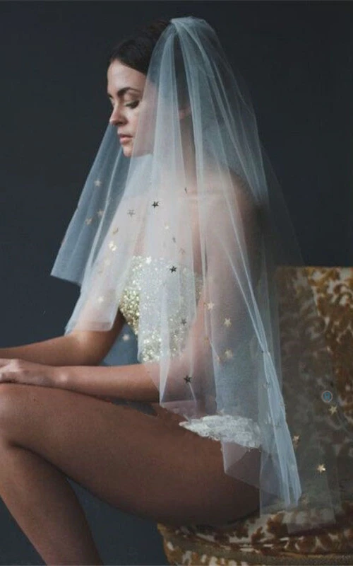Voile de mariée féerique en tulle orné de sequins