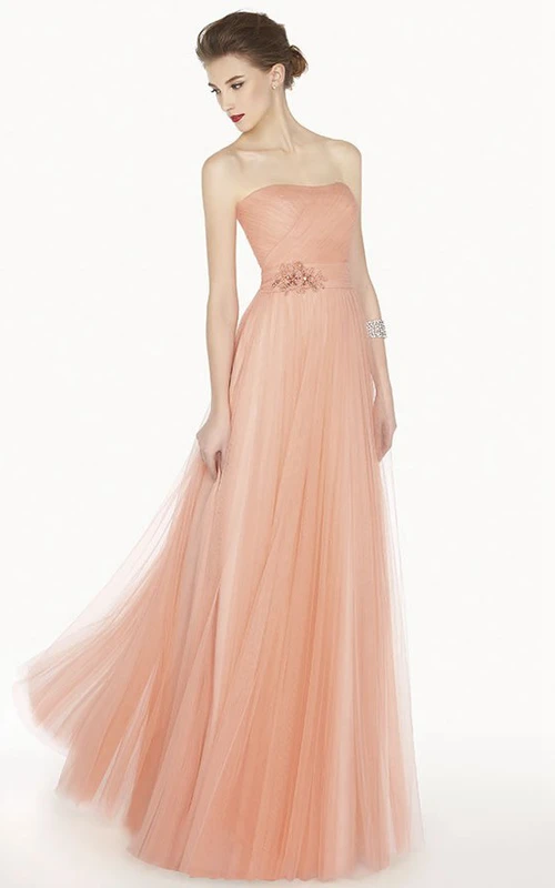 Langes, trägerloses Empire-Abendkleid aus Tüll in A-Linie mit floraler Satinschärpe