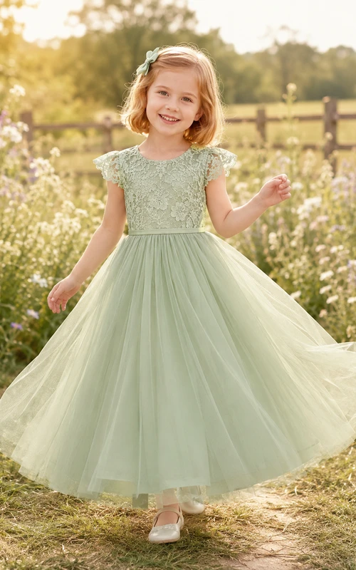 Robe de demoiselle d'honneur mi-longue en tulle, coupe trapèze, manches papillon, dentelle sauge et dentelle, style jardin.