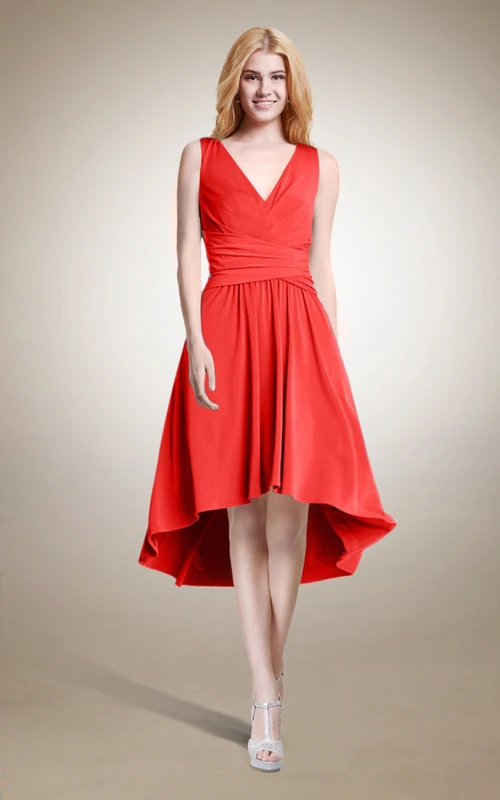 Ärmelloses A-Linien-Kleid mit hohem und niedrigem Bein