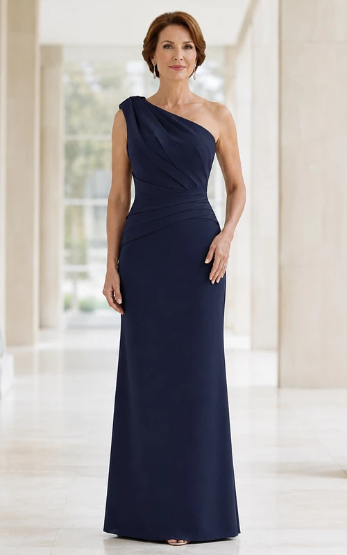 Dunkelblaues, luxuriöses, bodenlanges Etuikleid aus Crêpe für die Mutter der Braut mit One-Shoulder-Ausschnitt und diagonalen architektonischen Falten