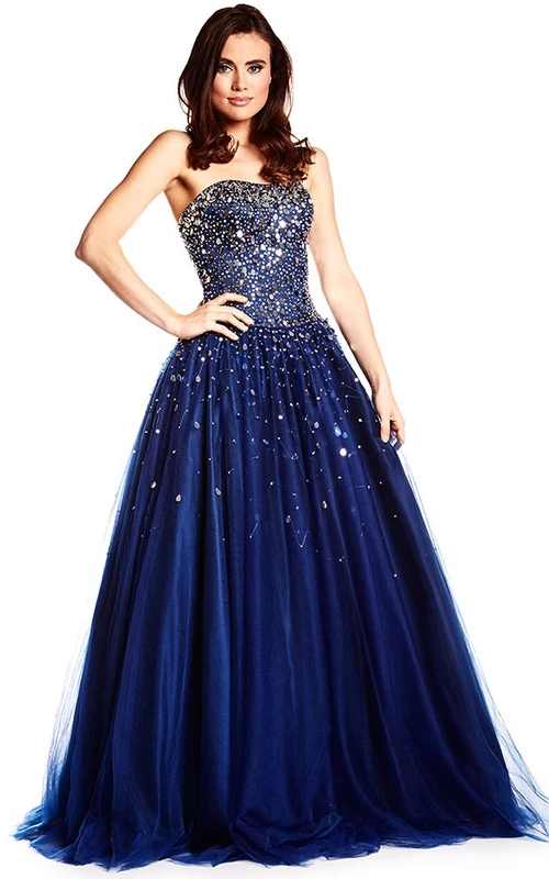 Vestido de fiesta largo sin tirantes de tul con escote en A, sin mangas, con detalles de cristal, espalda tipo corsé y pliegues.