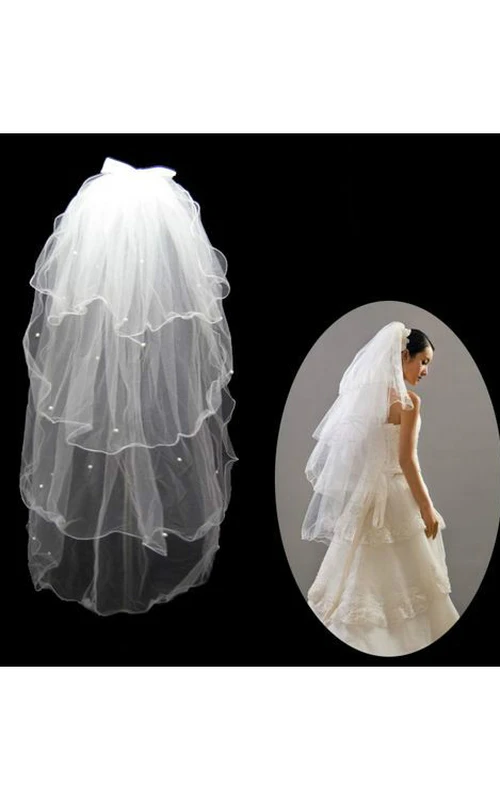 Voile de mariée court, double épaisseur et vaporeux, orné de perles