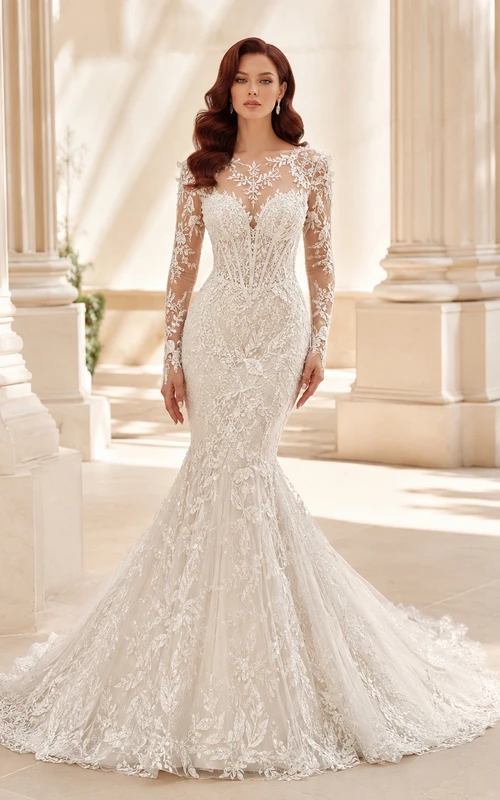 Robe de mariée sirène en dentelle florale à manches longues et col en V avec traîne chapelle