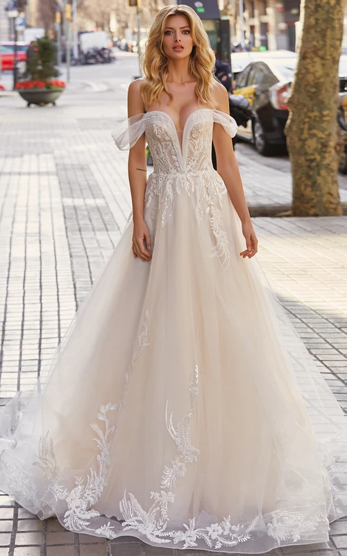 Märchenhaftes schulterfreies, gerafftes A-Linien-Brautkleid aus Tüll und Spitze mit Korsettrücken