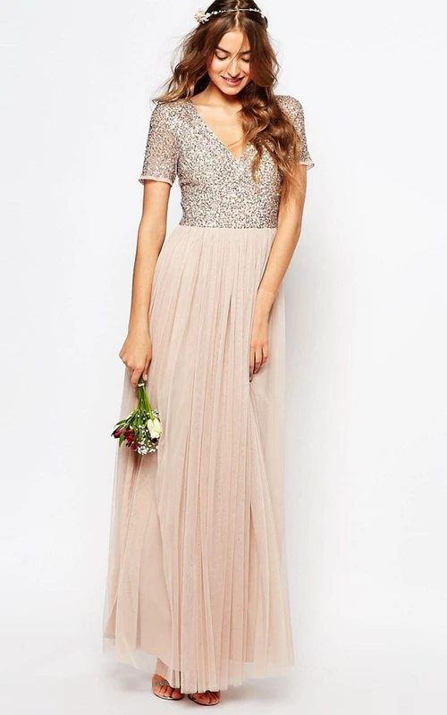 Robe de demoiselle d'honneur en tulle à sequins, manches courtes et col en V, longueur cheville et plis