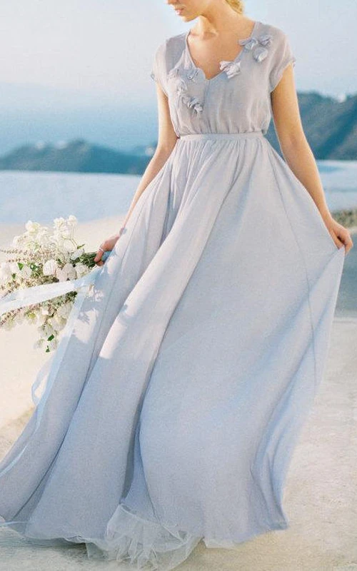 Zartes graues Hochzeitskleid mit floraler Dekoration, romantisches Chiffon-Hochzeitskleid in Grau