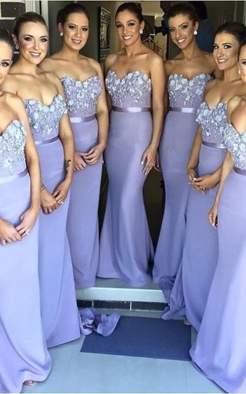 Sexy, ärmelloses, blaues Brautjungfernkleid im Meerjungfrauenstil mit Applikationen und Herzausschnitt