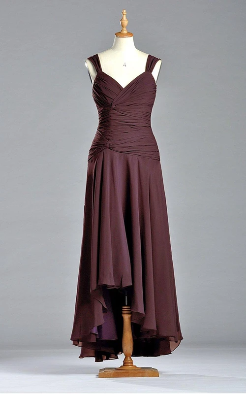 Bezauberndes A-Linien-Kleid mit V-Ausschnitt, Raffungen und tiefer Taille
