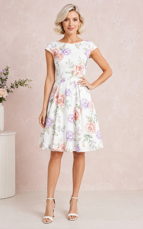 Kurzes weißes Cocktailkleid mit Blumenmuster, U-Boot-Ausschnitt und kurzen Ärmeln in A-Linie