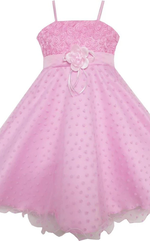 Robe trapèze sans manches à fleurs et fines bretelles