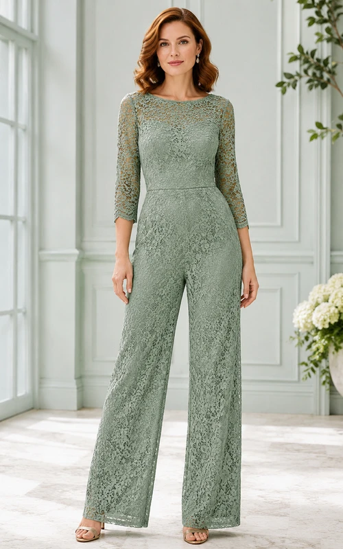 Mono formal de noche largo hasta el suelo, de encaje floral celadón discreto, con escote barco, mangas ilusión y perneras anchas.