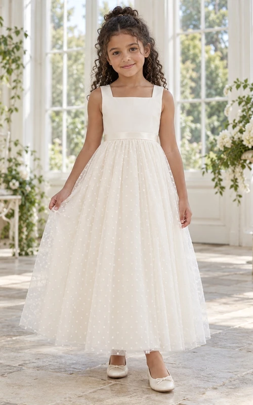 Elfenbeinfarbenes, ärmelloses Blumenmädchenkleid mit quadratischem Ausschnitt, A-Linie, Tüll, Punkten und Schleife am Rücken
