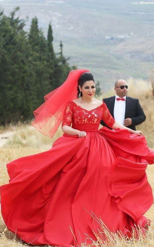 Modern Half Sleeve Red Wedding Dress Lace Sweep Train
