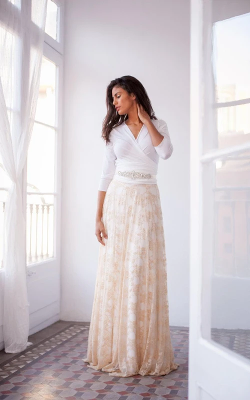 Vintage Long Sleeve Golden Lace Gown Dress With Sleeves