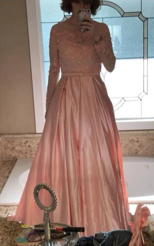 Robe de bal en satin et dentelle, épaules dénudées, manches longues, fermeture éclair