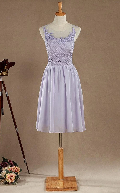 A-Linien-Minikleid aus Chiffon, Spitze und Satin in Teelänge