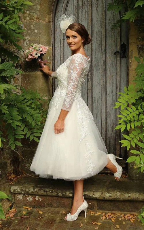 Vintage-Brautkleider im Teelängen-Stil der 1950er Jahre in großen Größen für ältere Bräute
