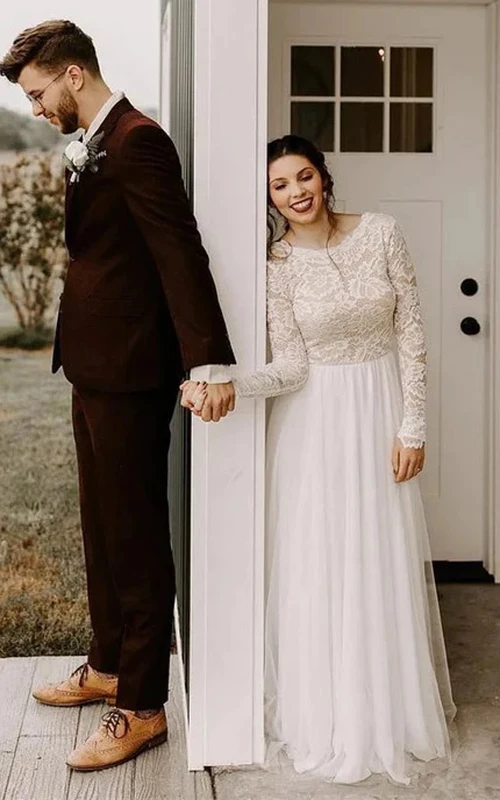 Brautkleid aus Chiffon mit Rundhalsausschnitt, langen Ärmeln und Falten aus Spitze