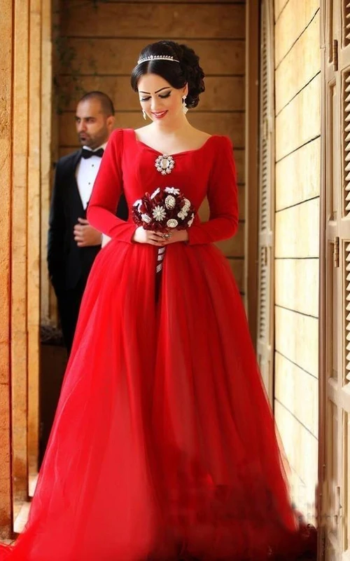 Nuevo vestido de novia rojo de tul de manga larga con lazo y cola larga