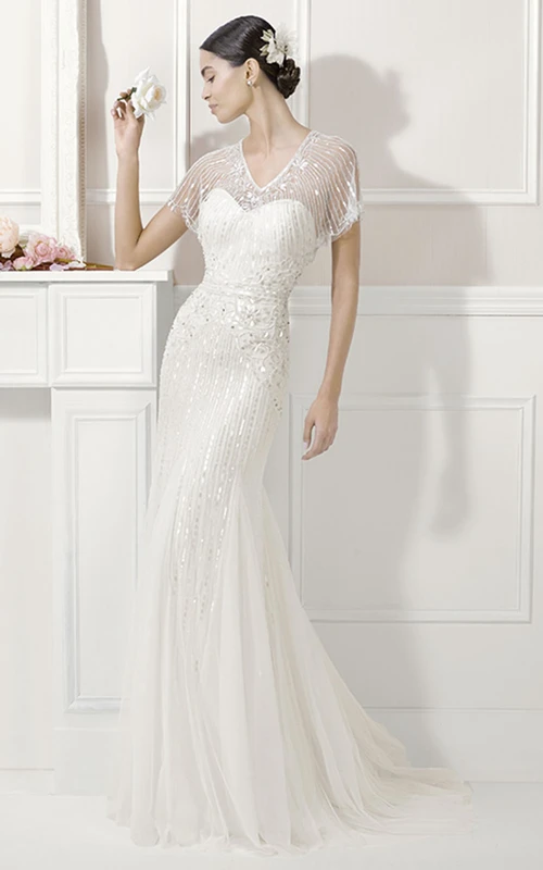 Brautkleid aus Tüll mit V-Ausschnitt, Fledermausärmeln und Pailletten