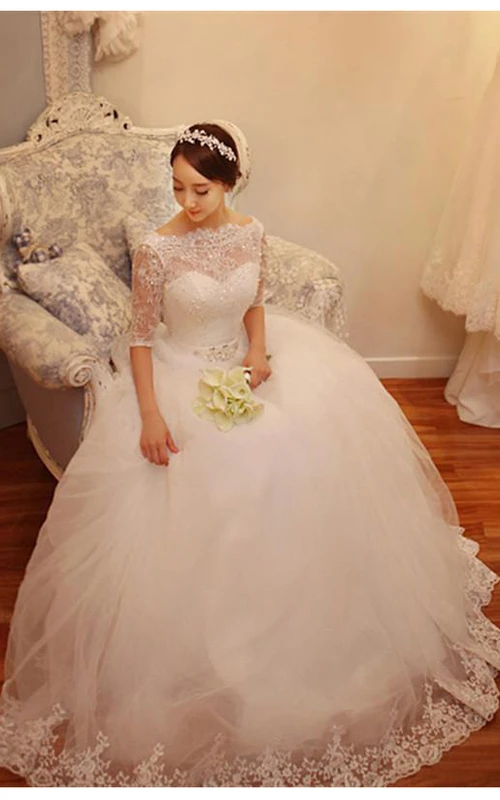 Glamorous Half Sleeve Lace Appliques Wedding Dress Princess Lace-up