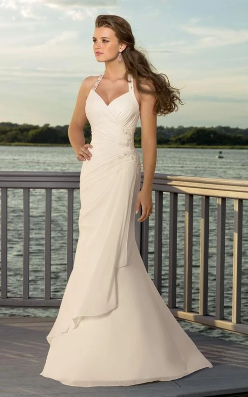 Vestidos de novia de gasa con escote en V y cuello halter, estilo tubo.