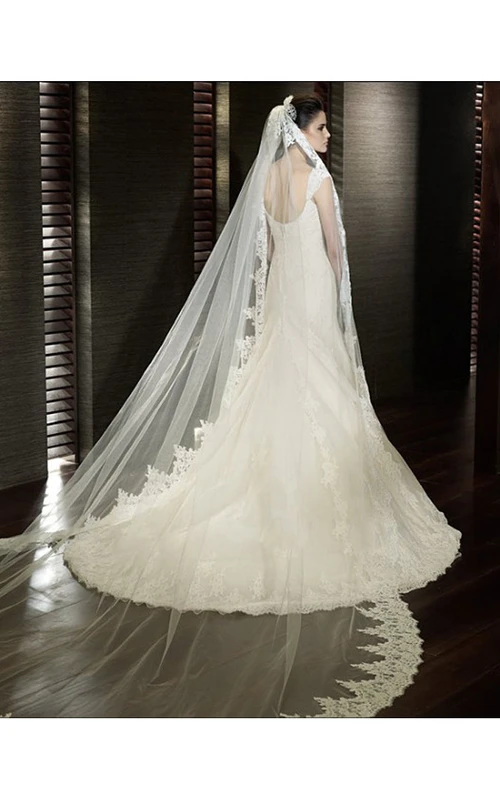 Voile de mariée long en tulle souple avec appliques de dentelle