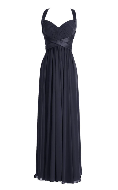 Ärmelloses, langes, plissiertes Chiffonkleid mit gerafftem Oberteil