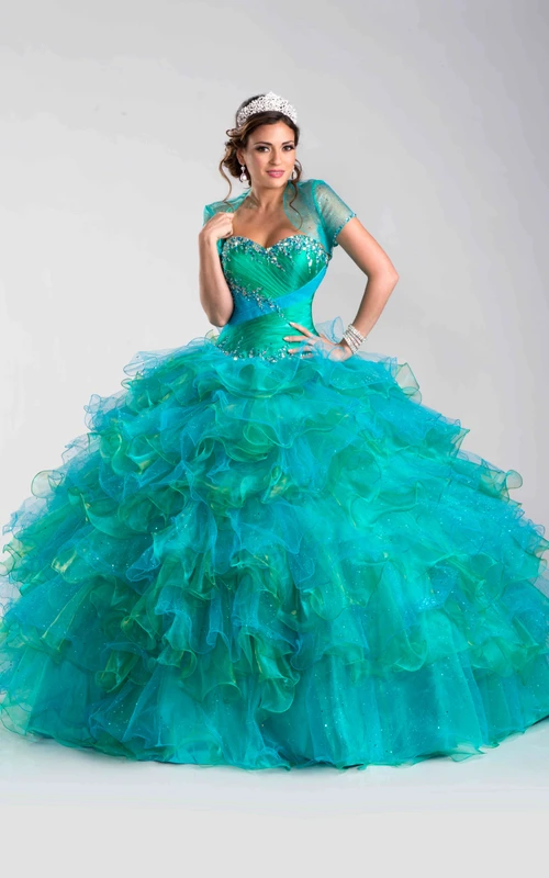 Ballkleid mit gerafftem Korsett, kaskadenartigen Rüschen und Kristallverzierungen