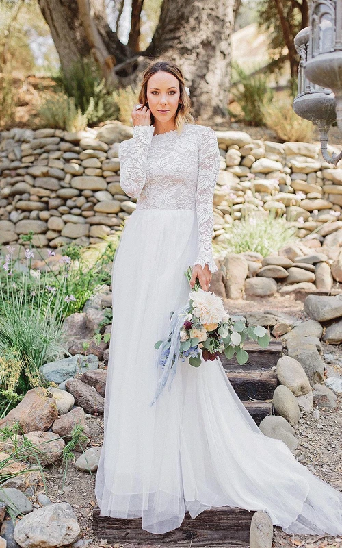Robe de mariée à manches longues en mousseline, tulle et dentelle