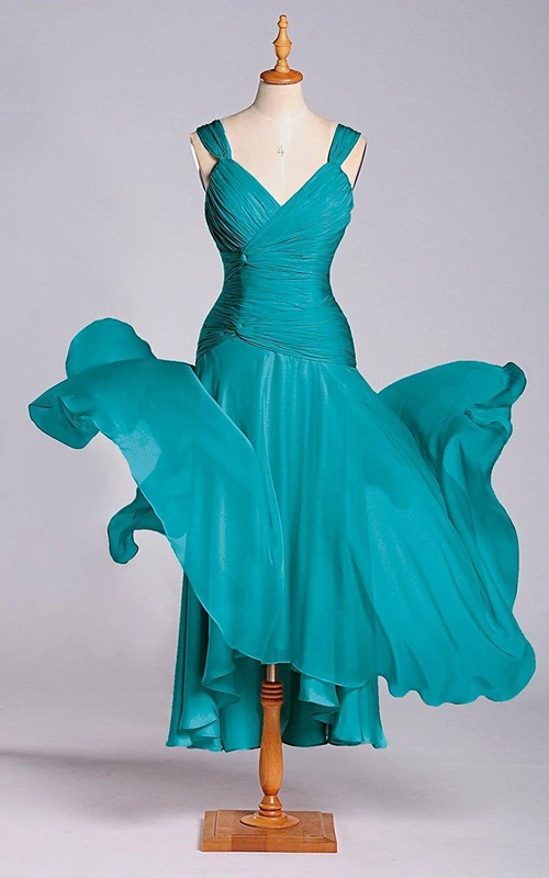 Ärmelloses A-Linien-Chiffonkleid mit V-Ausschnitt und tiefer Taille