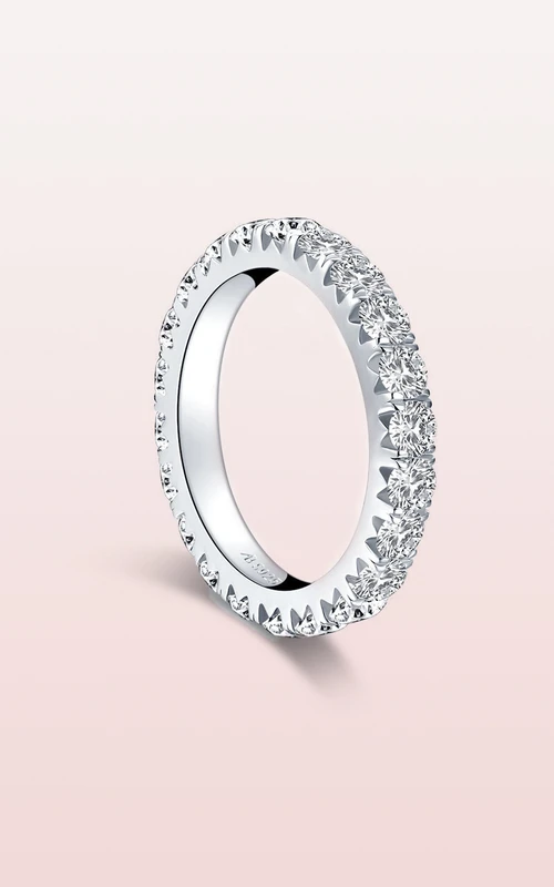 Eheringe aus 925er Silber mit runden Seitensteinen und Strass