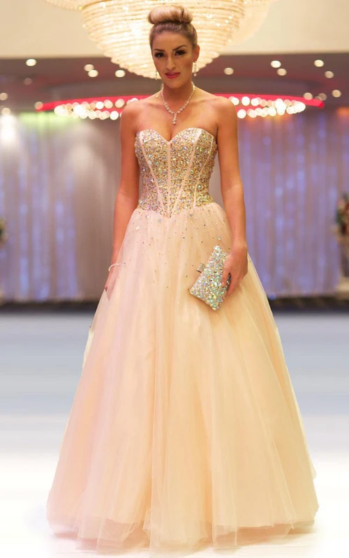 A-Line Beaded Long Sleeveless Sweetheart Tulle Prom Dress With Pleats