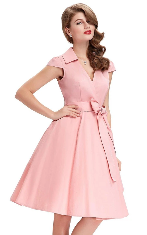 Knielanges A-Linien-Kleid aus Satin mit V-Ausschnitt, kurzen Ärmeln und kurzen Ärmeln