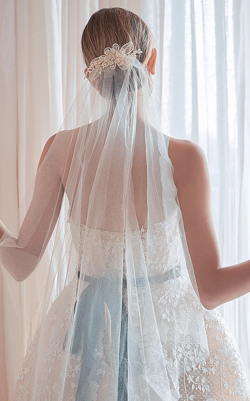 Voile de mariée mi-long en tulle doré scintillant, style simple