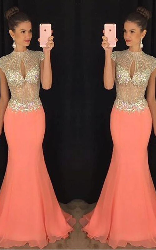 Robe de bal sirène longue en mousseline de soie à col montant ornée de cristaux, sublime