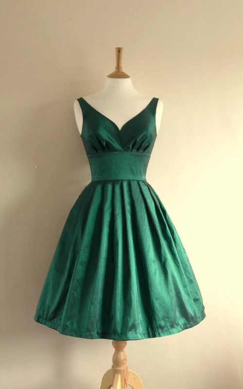 Ärmelloses Mini-Taftkleid mit V-Ausschnitt und V-Rücken