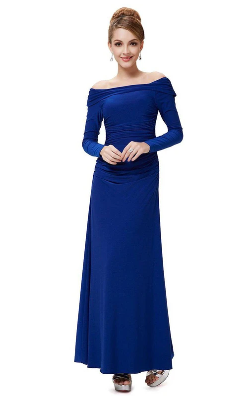 Robe en jersey à épaules dénudées et manches longues