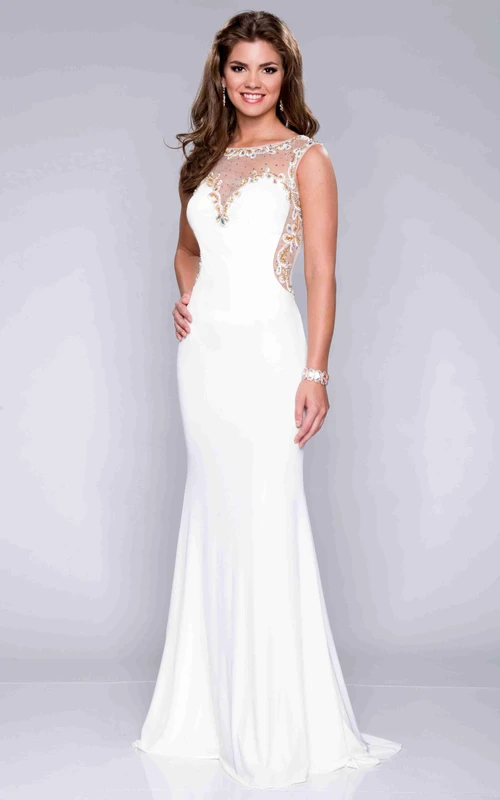Vestido de fiesta ajustado de jersey con escote barco sin mangas y espalda ilusión adornada con joyas