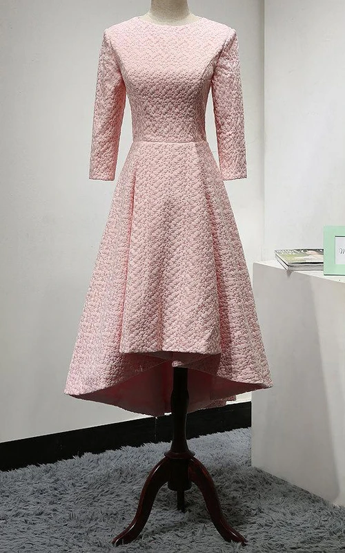 Kleid mit 3-4 Ärmeln, asymmetrischem Halsausschnitt und Rundhalsausschnitt