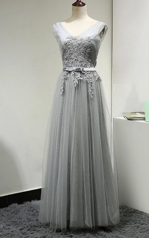light grey bridal dress Discover 44 Grey Wedding Dresses and grey tulle wedding dress ideas