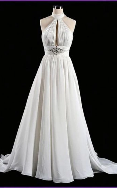 Ärmelloses, rückenfreies Maxikleid aus Chiffon und Spitze mit A-Linien-Linie, Neckholder und Glockenrüschen.